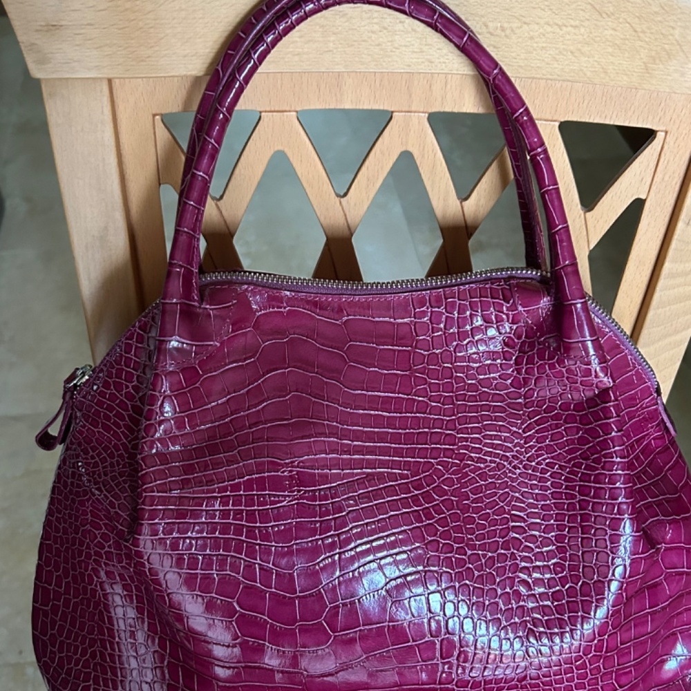 Fuchsia Leather Purse by Donna Dixon, Medium Size, Metal zipper, Brand New - Picture 6 of 16